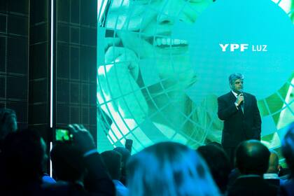 Miguel Ángel Gutiérrez, presidente de YPF, en la presentación de la nueva unidad de negocios