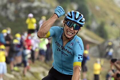 Miguel Ángel "Superman" López, del Astana Pro Team, festejó en la 17ª etapa, la primera que gana en un Tour de Francia