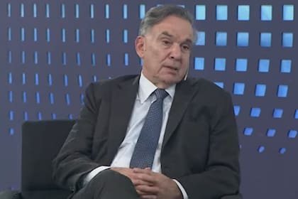 Miguel Ángel Pichetto durante una entrevista con Luis Majul en LN+