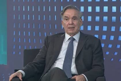 Miguel Ángel Pichetto durante una entrevista con Luis Majul en LN+