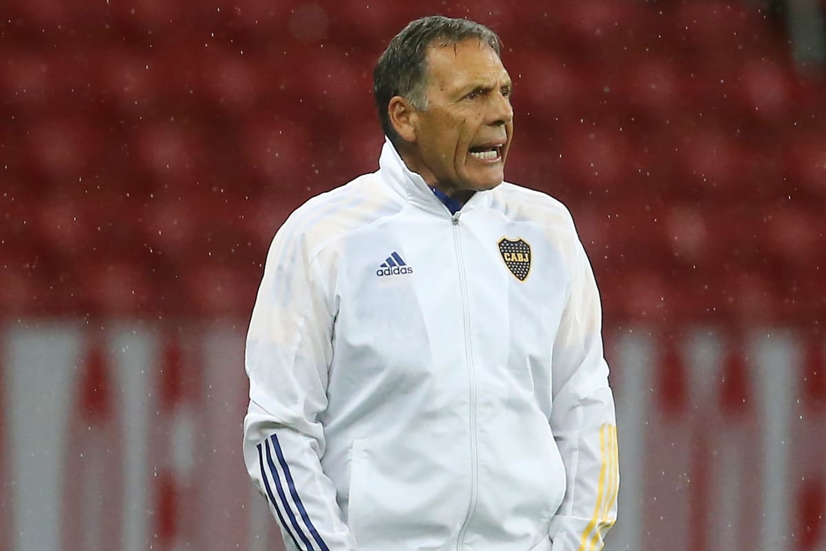 Miguel Angel Russo, durante el encuentro entre Internacional y Boca Juniors.