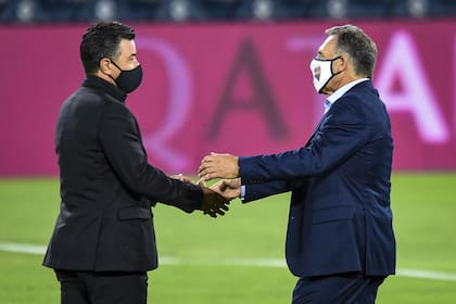 Miguel Angel Russo recibe a Marcelo Gallardo en la Bombonera.