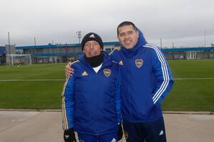 Miguel Angel Russo y Juan Román Riquelme, en el predio que Boca tiene en Ezeiza