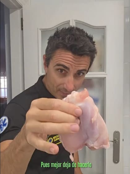 Miguel Assal, experto en gastronomía, dio los tips para cocinar el pollo de manera correcta