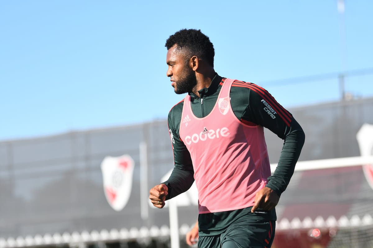 Miguel Borja, en un entrenamiento de River. disfruta de los días posteriores a su gol a Boca