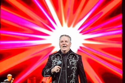 Miguel Mateos comenzó su gira en el Movistar Arena y la cerrará en diciembre, en el mismo escenario