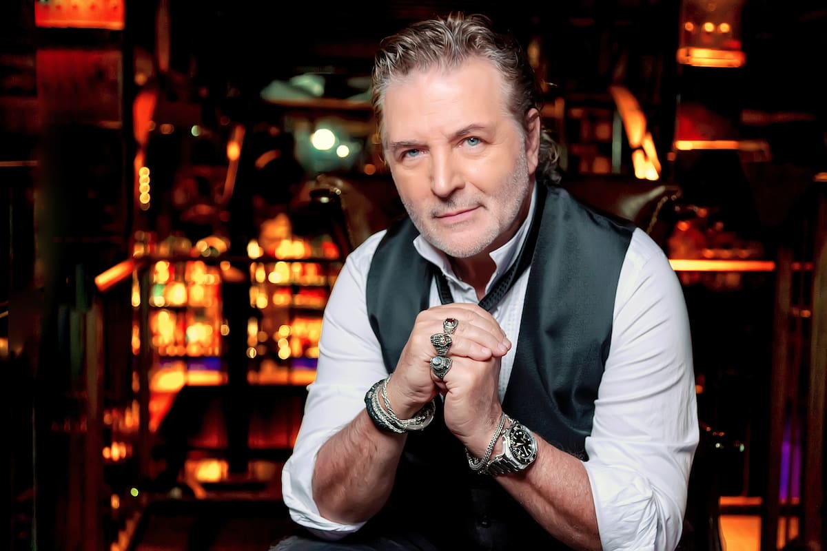 Miguel Mateos se animó a hacer una versión sinfónica de muchos de sus clásicos