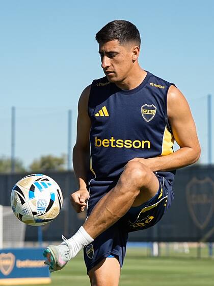 Miguel Merentiel llegaría con lo justo al partido con Vélez