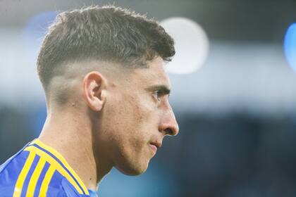 Miguel Merentiel sería la principal referencia de ataque de Boca en el debut frente a Benfica; Edinson Cavani está descartado por lesión