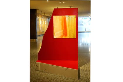 Obra de Miguel Mitlag hecha para la muestra "El espacio rasgado"