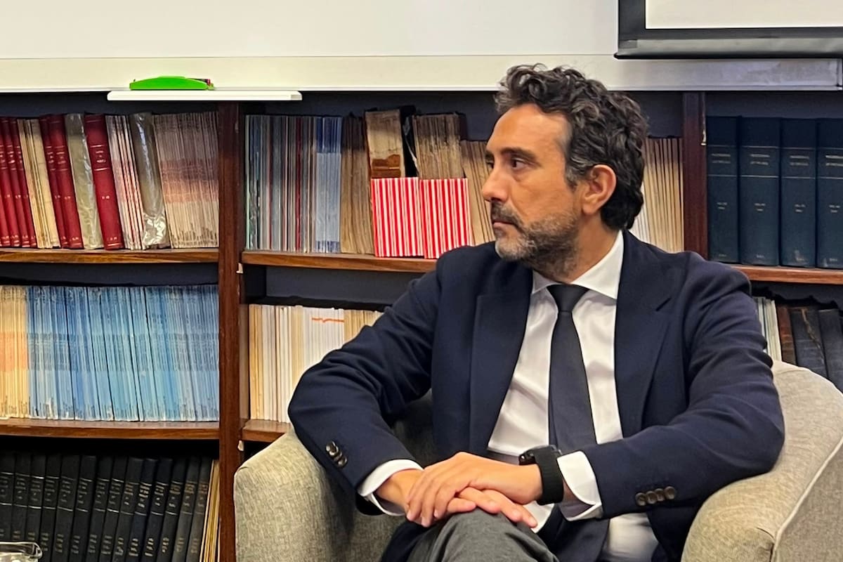 Miguel Núñez Fernández, director general de Infraestructuras de Transporte Colectivo de la Comunidad de Madrid, en el Centro Argentino de Ingenieros