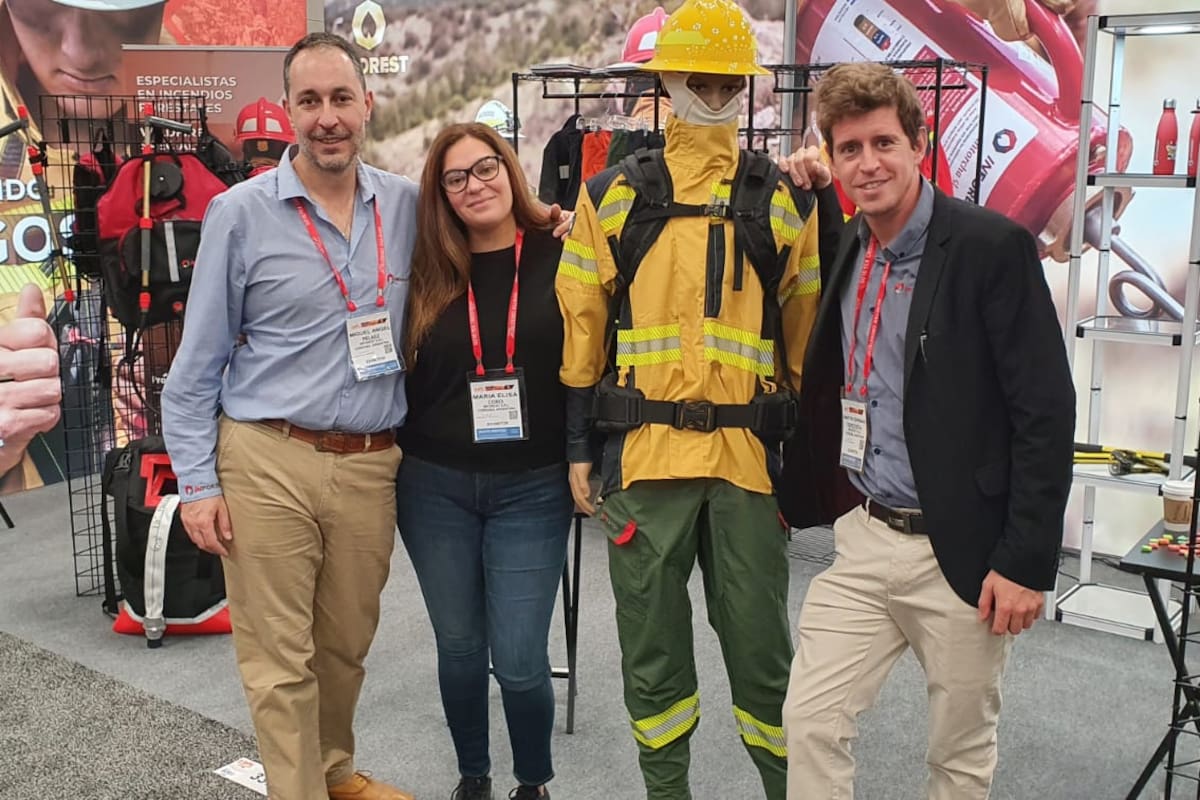 Miguel Pelaez y Elisa Cordi recorren todas las ferias del sector para expandir operaciones.