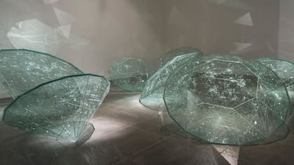 Miguel Rothschild (Argentina), La Reina del Plata, instalación