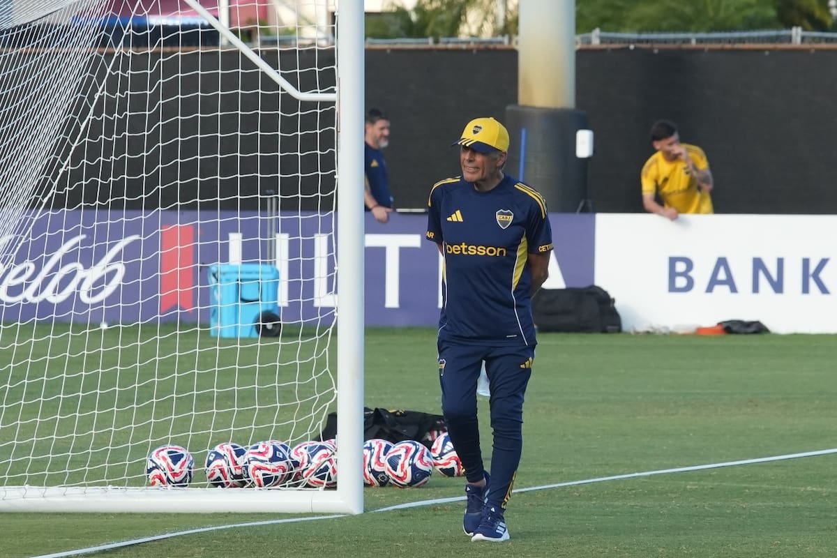 Miguel, sonriente en la práctica de Boca de este sábado, en la Universidad de Barry