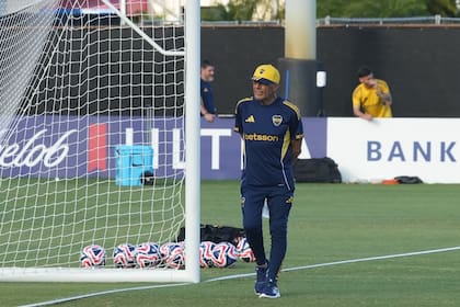 Miguel, sonriente en la práctica de Boca de este sábado, en la Universidad de Barry