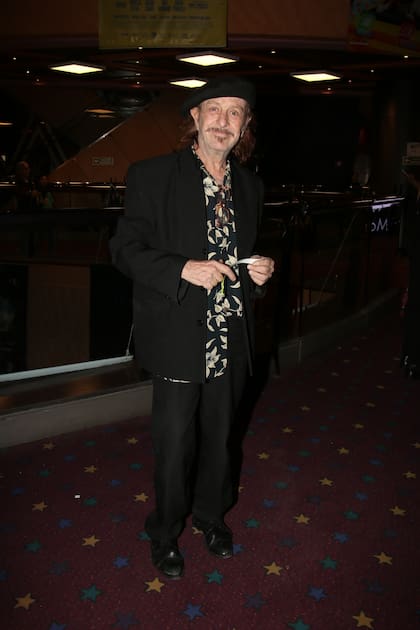 Miguel Zavaleta, cantante de Suéter, la banda contemporánea a Los Twist