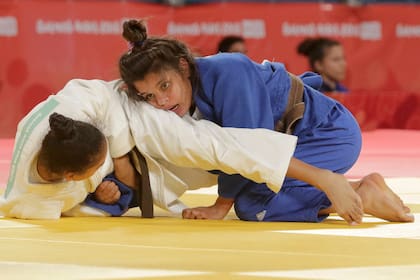 Mikaela Rojas se compitió en judo