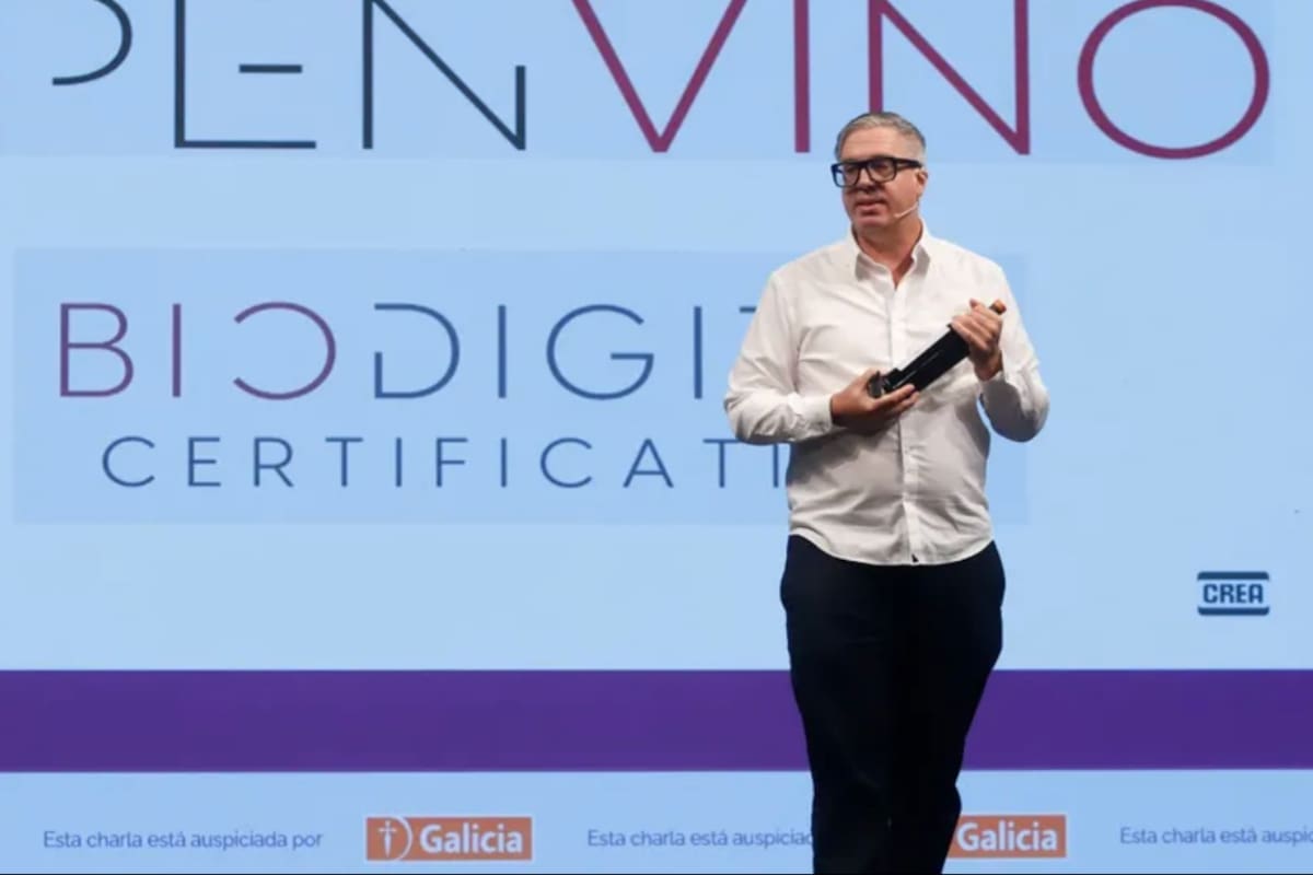 Mike Barrow, consultor informático y dueño de la bodega Costaflores Organic Vineyard, en Luján de Cuyo, Mendoza