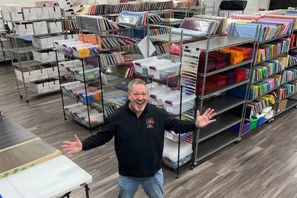 Mike O'Dell, de 50 años, fundó una empresa como emprendimiento en Oklahoma City y gana miles de dólares