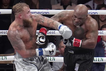Mike Tyson perdió su pelea en contra de Jake Paul (Archivo-AP Photo/Julio Cortez)