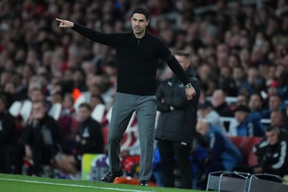 Mikel Arteta quiere llevar a Julián al Arsenal