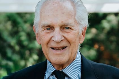 Miklós Székásy, "modelo de auténtico caballero argentino-húngaro"