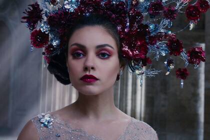 Mila Kunis en el delirio de los hermanos Wachowski