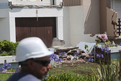 Milagro en Villa Gesell: cayeron tres balcones pero no hubo víctimas