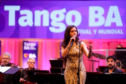Milagros Amud cantó en la apertura y en la final de Mundial de Tango