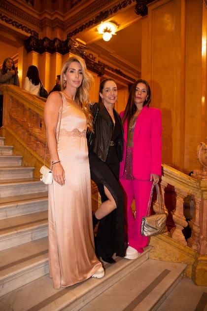 Milagros Brito con sus amigas Lucia Rodríguez Iturrieta y Romina Pigretti.