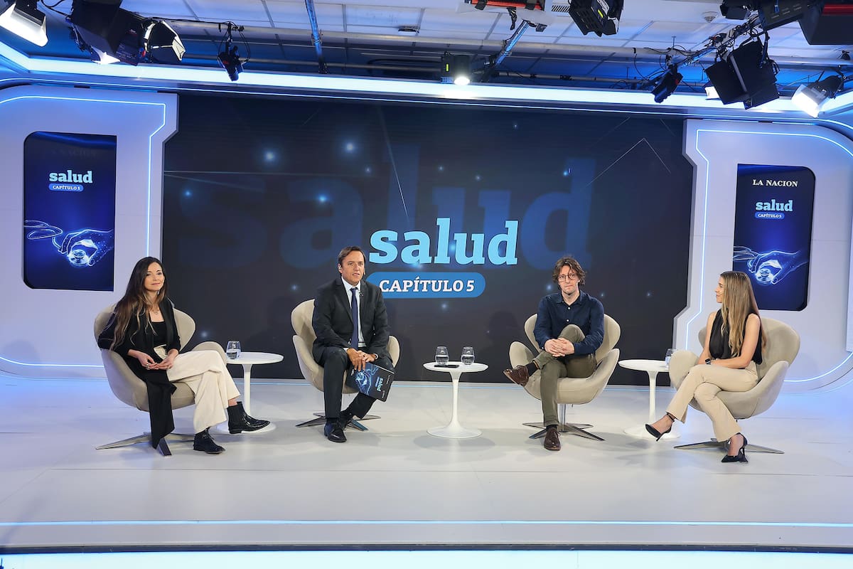 Milagros Kirpach (No Pausa), José Del Rio (LA NACION), Alan Talevi (Boolzi) y Delfina Vilieri (Embryoxite)
