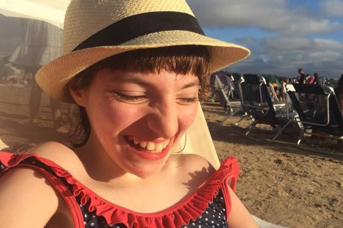 Milagros necesita la vacuna contra el Covid 19 para poder restablecer sus terapias.