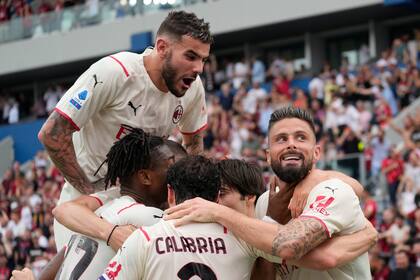 Milan derrotó 3 a 0 a Sassuolo y es el nuevo campeón de Italia