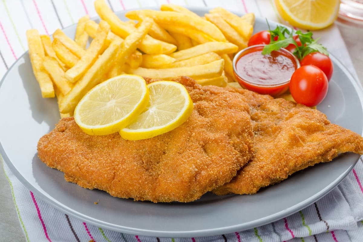 Milanesas con papas fritas, el plato más elegido por los argentinos