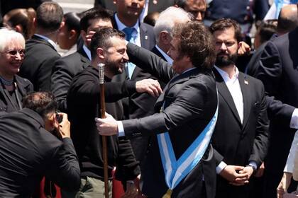 Milei abraza a Zelensky, el 10 de diciembre de 2023