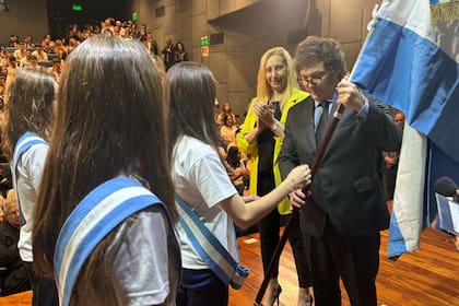 Milei, al inaugurar el ciclo lectivo 2024 en el colegio Cardenal Copello