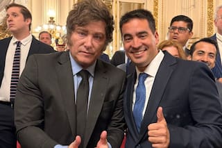 El Gobierno nombró a Adrián Ravier como nuevo vocero y busca descomprimir el caso Adorni