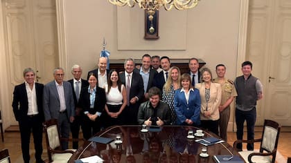 Milei con el del gabinete de Ministros