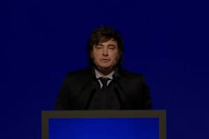 El presidente Javier Milei participó del 142 aniversario de la Bolsa de Comercio de Rosario