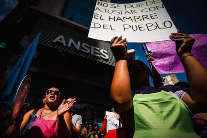 Milei ha enfrentado decenas de protestas e incluso un paro general en sus primeros dos meses.
