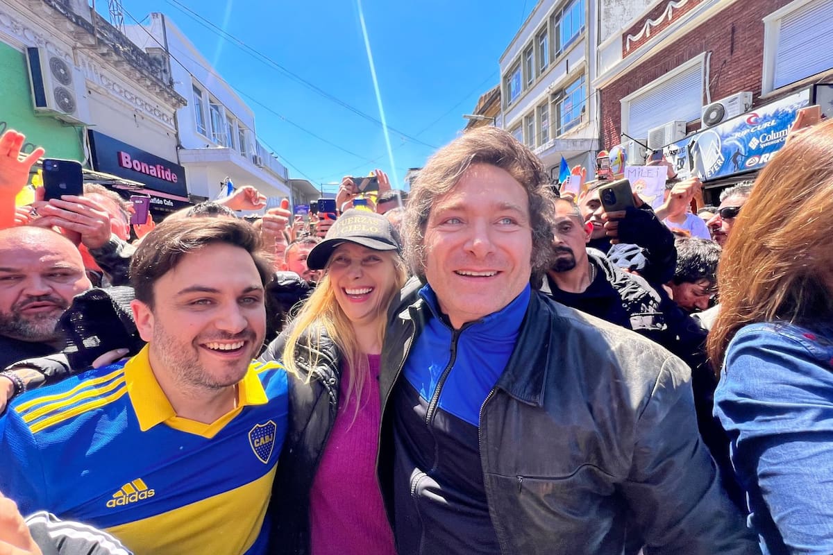 Milei junto a Ramiro Marra y a su hermana Karina