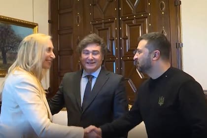 Milei presnetó a Karina Milei y a Volodimir Zelensky