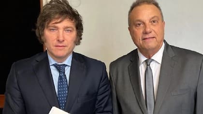 Milei y Carlos Eguía