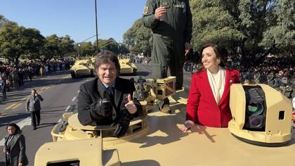 Milei y Villarruel en un tanque