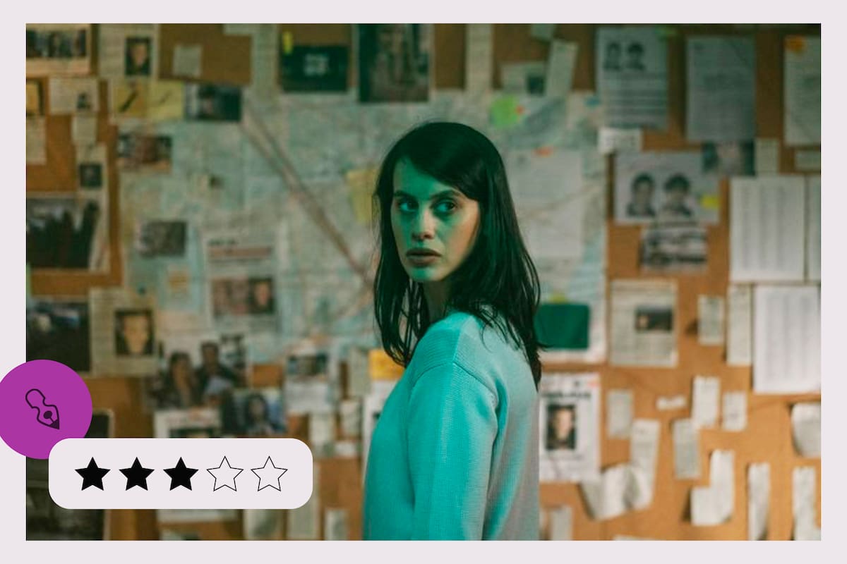 Milena Smit en La chica de nieve, estreno en Netflix