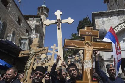 Miles de cristianos llegaron a Jerusalén para el vía crucis del Viernes Santo.