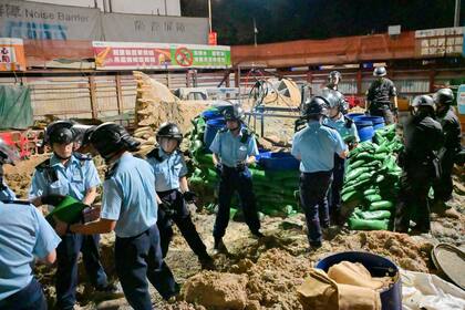 Miles de evacuados en Hong Kong tras hallazgo de bomba de II Guerra Mundial
