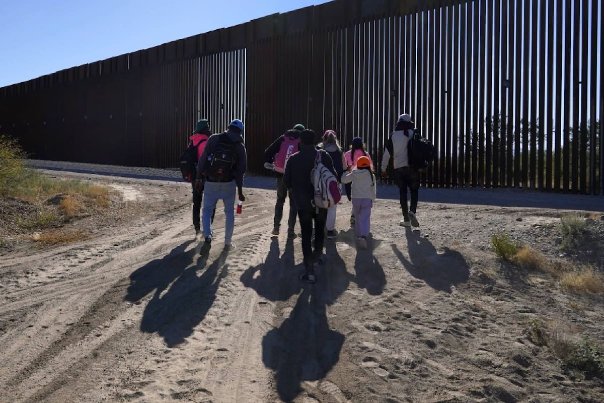 Miles de migrantes llegan a diario a la frontera con Estados Unidos, pero otros cientos se quedan en el camino