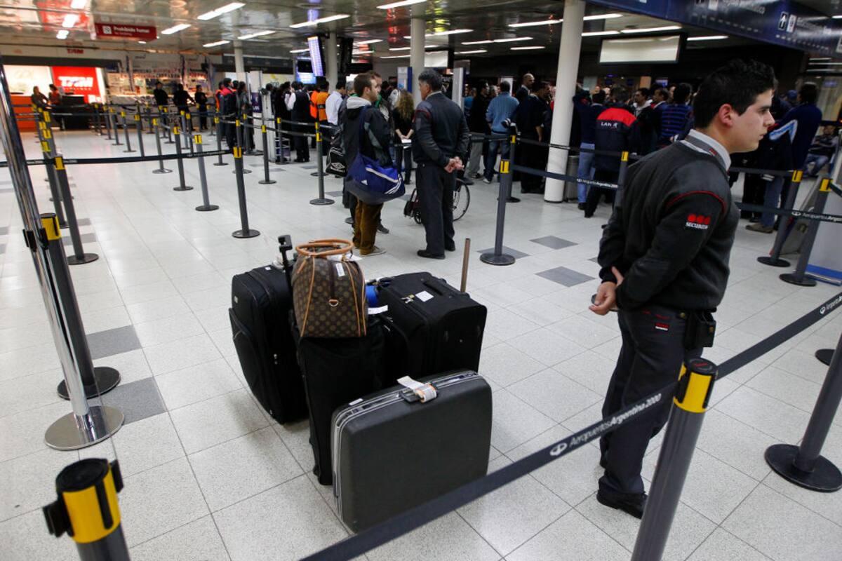 Miles de pasajeros afectados por el conflicto con Intercargo