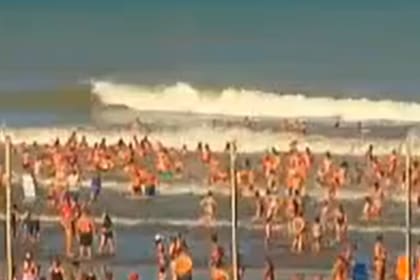Miles de personas estaban en la playa de Mar Chiquita cuando ocurrió el fenómeno